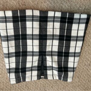 Plaid Skirt in Black and White